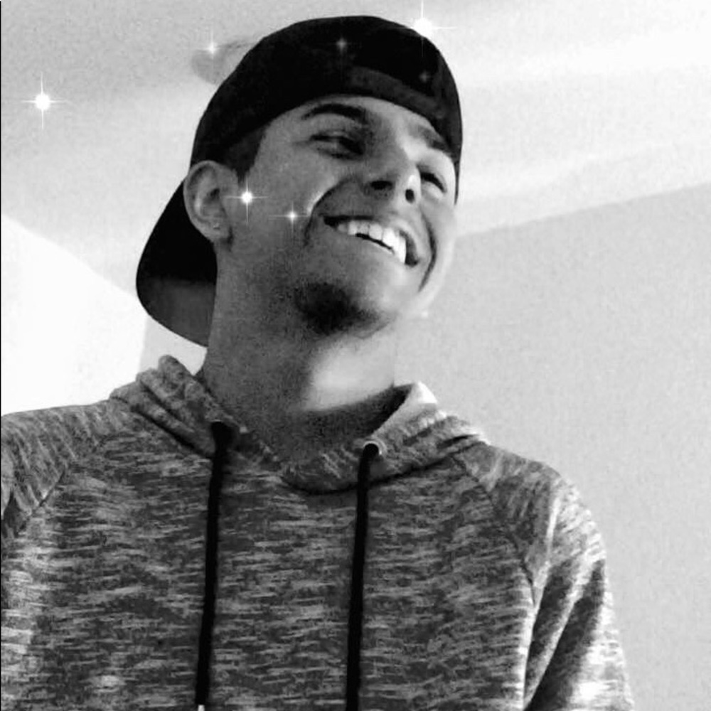 Meet your Posher, Leroy